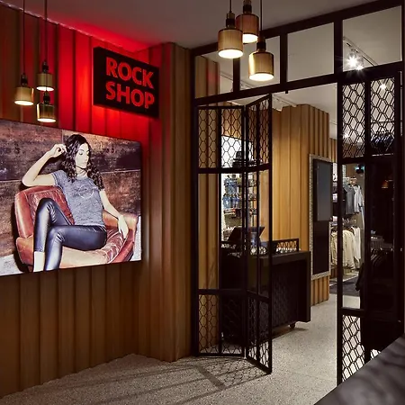 فندق Hard Rock